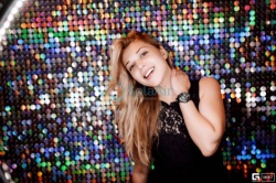 Shimmer Wall from Sequins for Shooting Outdoors