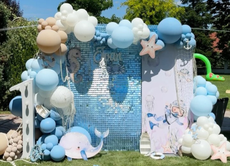 Unusual photo zones for any event