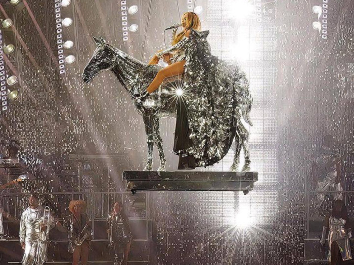 shimmer panels for advertising